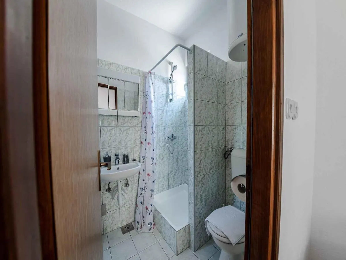 Apartments In Seline - Paklenica Riviera 41711