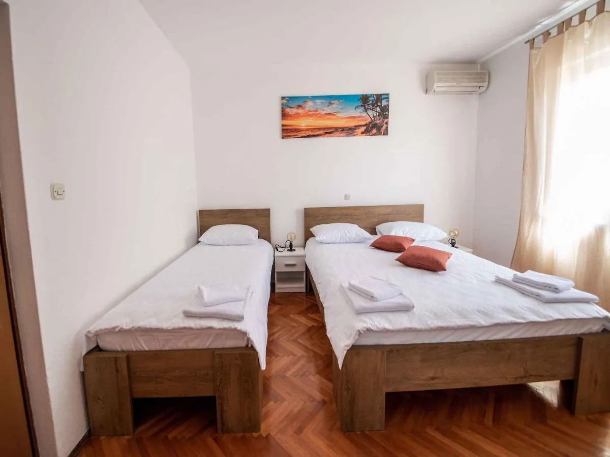 Apartments In Seline - Paklenica Riviera 41711