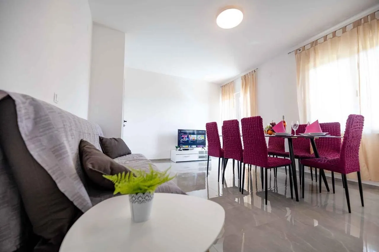Apartments In Seline - Paklenica Riviera 41711