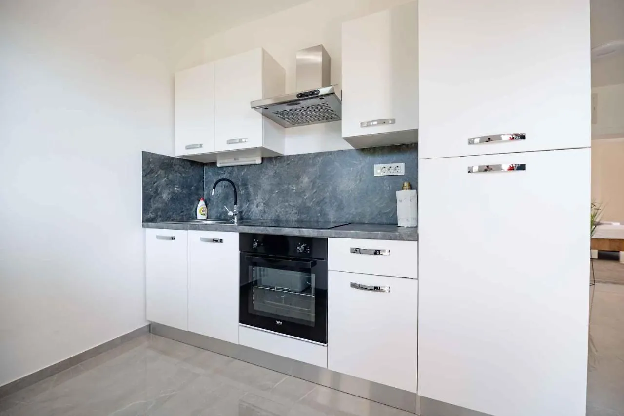 Apartments In Seline - Paklenica Riviera 41711 Croatia