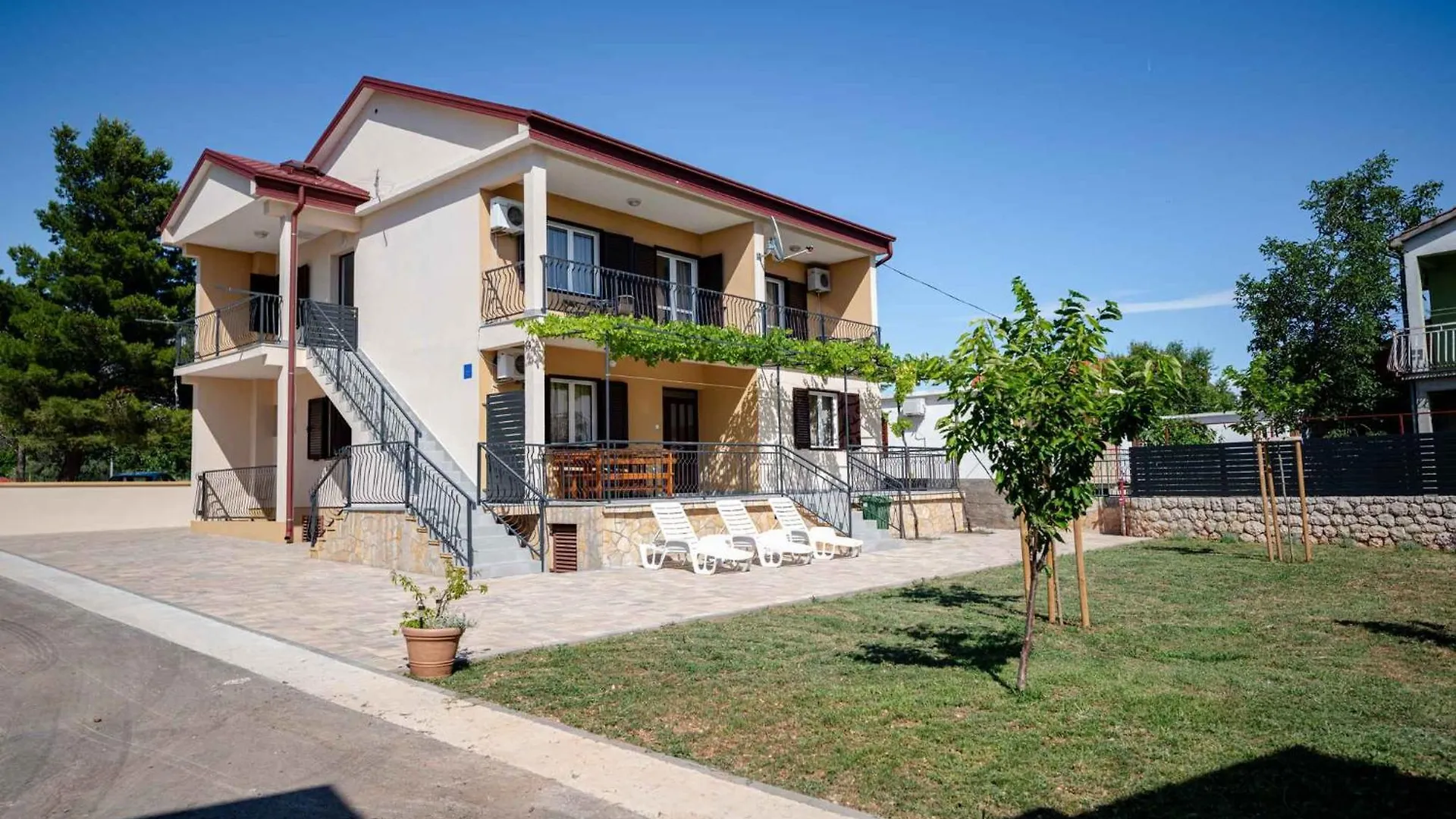 Apartments In Seline - Paklenica Riviera 41711 0*,  Croatia