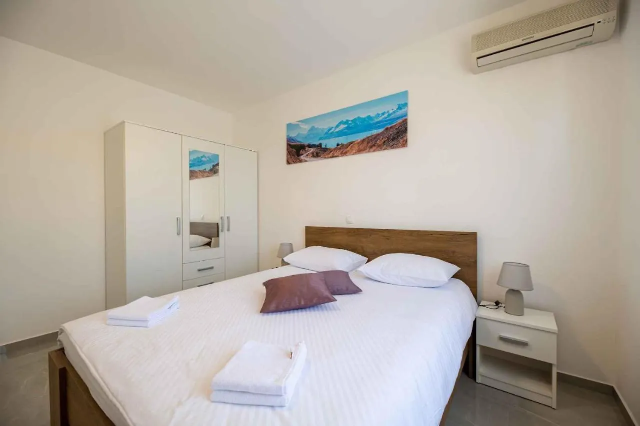 Apartments In Seline - Paklenica Riviera 41711