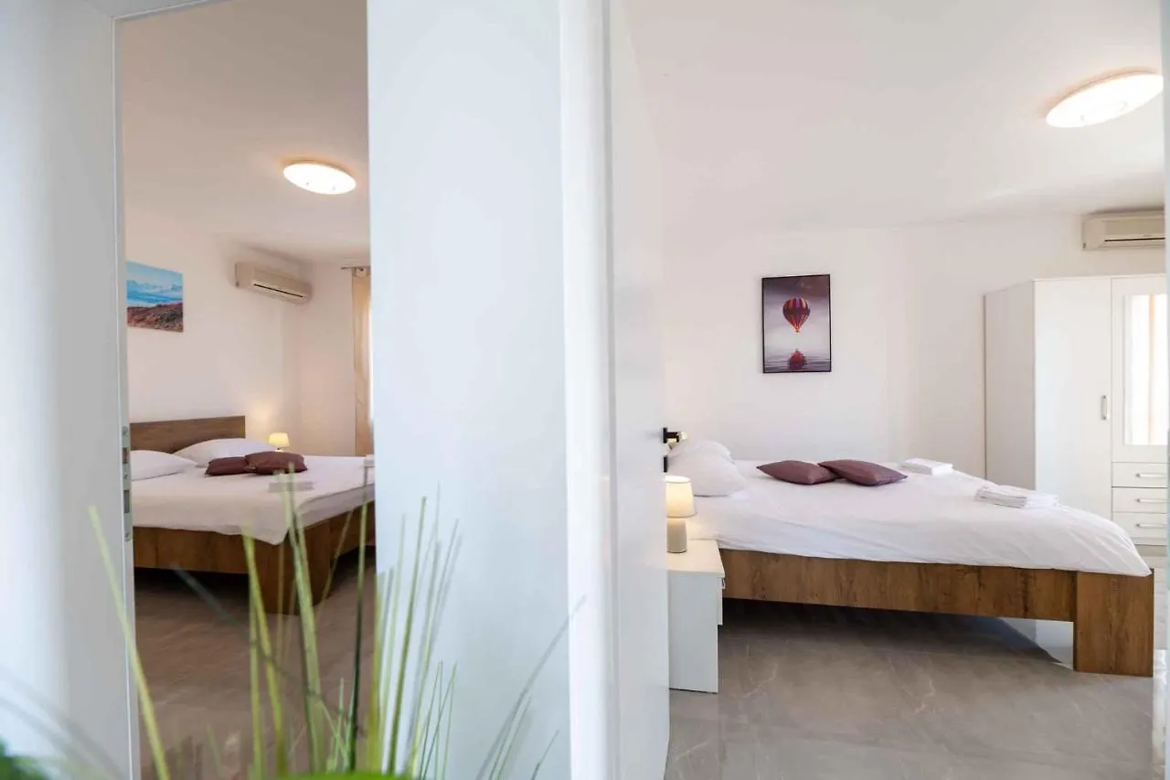 Apartments In Seline - Paklenica Riviera 41711